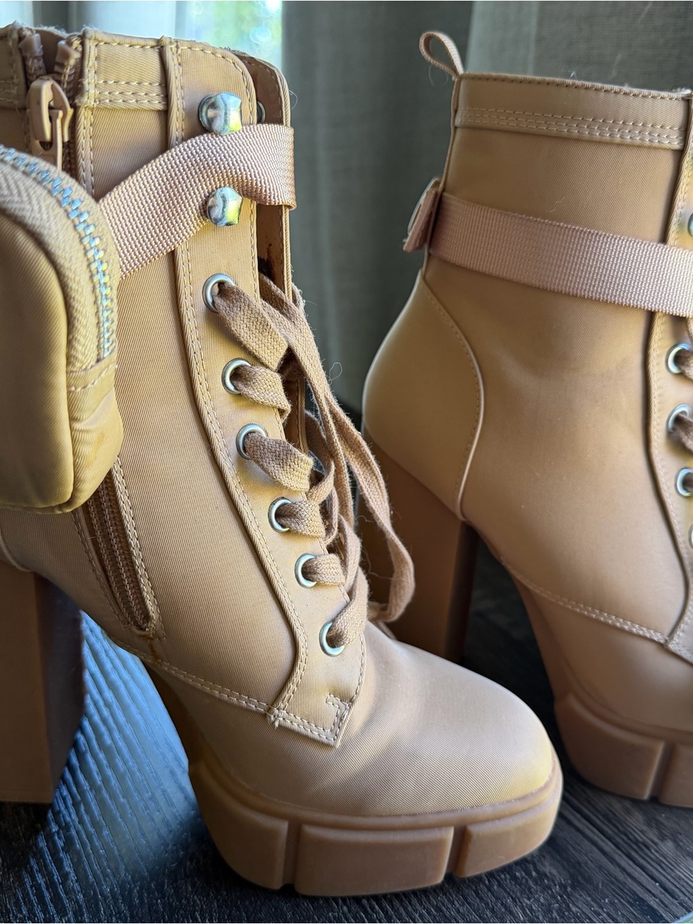 Steve Madden Tan Lace-Up Platform Ankle Boots with Side Pouch
